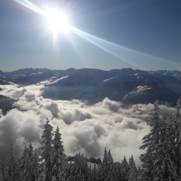Familien-Winterurlaub �ber Silvester in Tirol: Schneevergn�gen Kitzb�heler Alpen