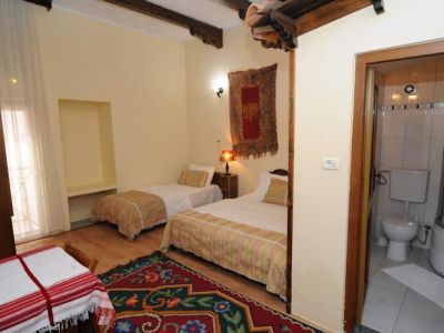 Wandern albanien Hotel Zimmer Tirana