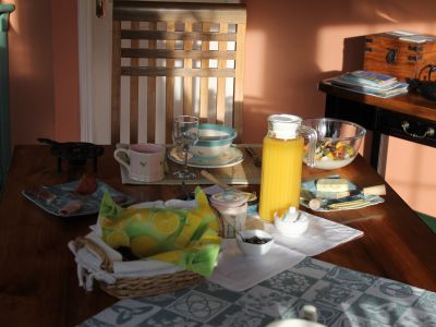 Ein reichhaltiges Fr�hst�ck sorgt f�r einen guten Start in den Tag.