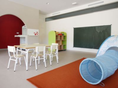 Kinder Spielzimmer Mallorca Familie Strand Baby Kleinkind