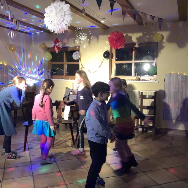 Familien-Winterurlaub �ber Silvester in Tirol: Schneevergn�gen Kitzb�heler Alpen
