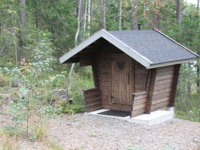 Toilettenh�uschen bei Haus Savo in S�dfinnland