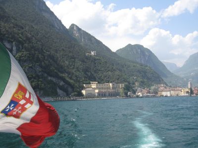 Bootsfahrt f�r m�de Wanderer am Gardasee