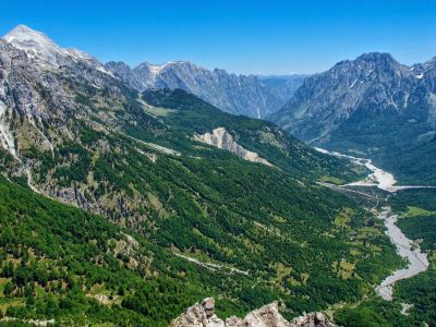Talblick Albanien Wanderungen