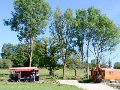 planwagen holzwagen zigeunerwagen frankreich vogesen
